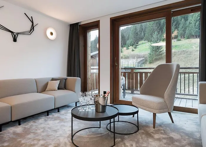 Duplex 94m² Village - Pour 6 Personnes - Pieds Des Pistes Avec Parking Et Wifi - Fr-1-631-111 * Courchevel